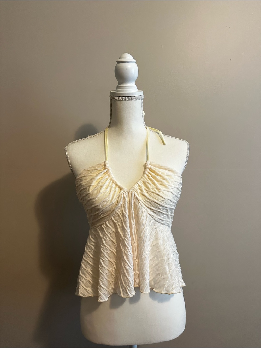SHEIN Light Yellow Ruched Halter Peplum Top
